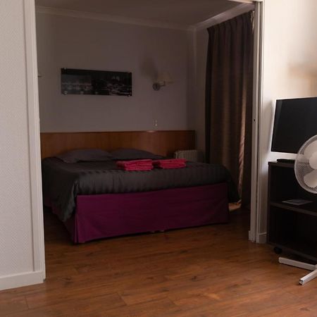 إسّي لي مولينو Confortable Apartment Near Porte De Versailles المظهر الخارجي الصورة